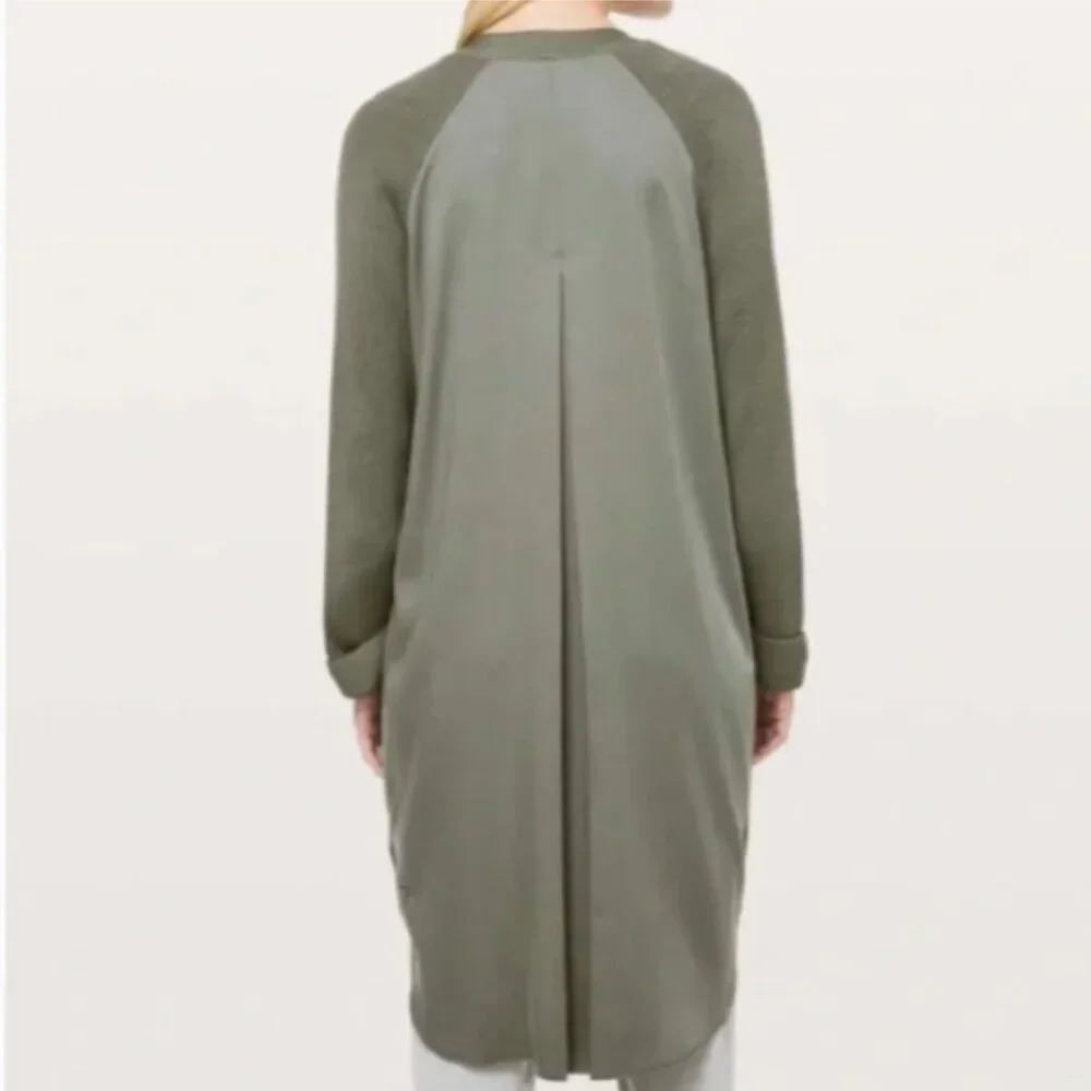Lululemon Still at Ease Wrap, Size 8, Gray Sage